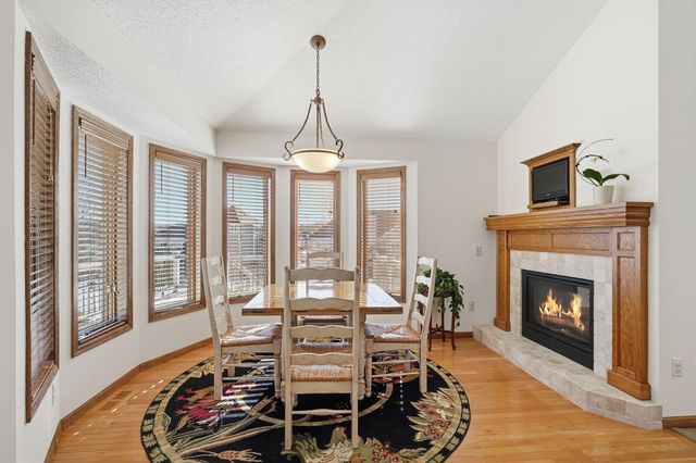 3151 Bent Tree Hills Drive, New Brighton, MN 55112