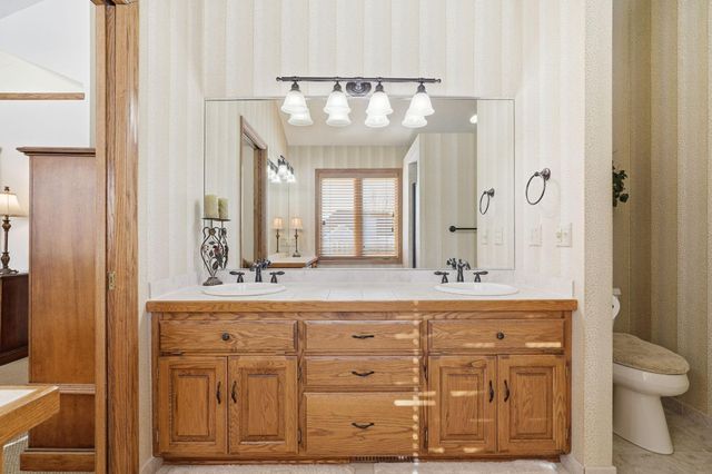 3151 Bent Tree Hills Drive, New Brighton, MN 55112