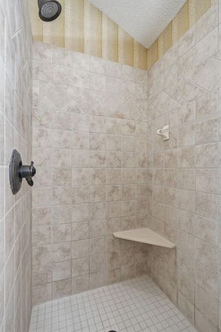 3151 Bent Tree Hills Drive, New Brighton, MN 55112