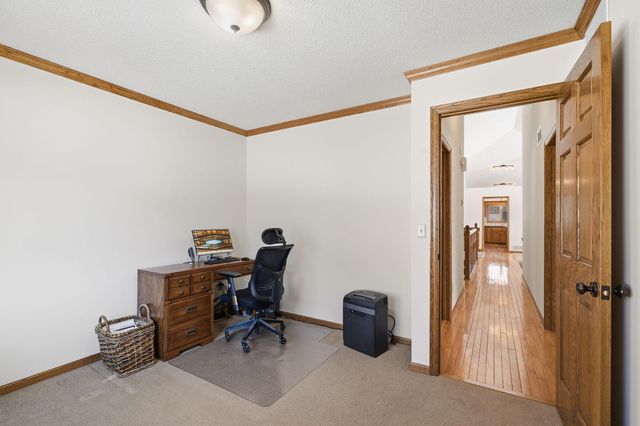 3151 Bent Tree Hills Drive, New Brighton, MN 55112