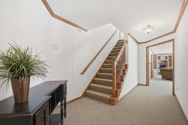 3151 Bent Tree Hills Drive, New Brighton, MN 55112