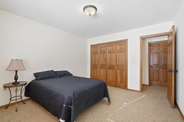 3151 Bent Tree Hills Drive, New Brighton, MN 55112