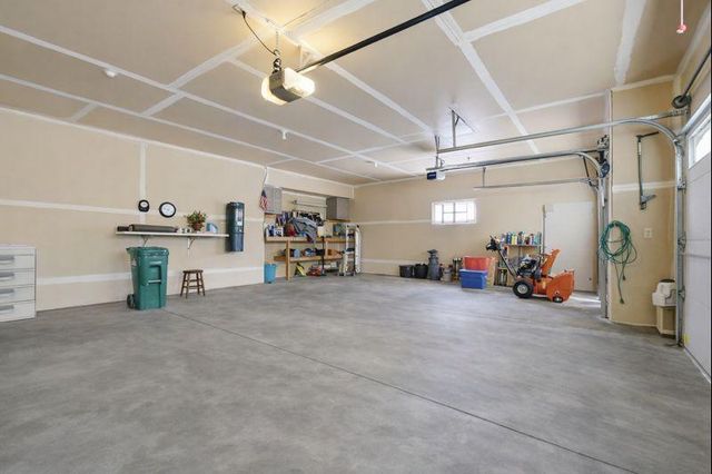 3151 Bent Tree Hills Drive, New Brighton, MN 55112