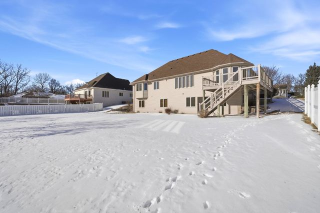 3151 Bent Tree Hills Drive, New Brighton, MN 55112