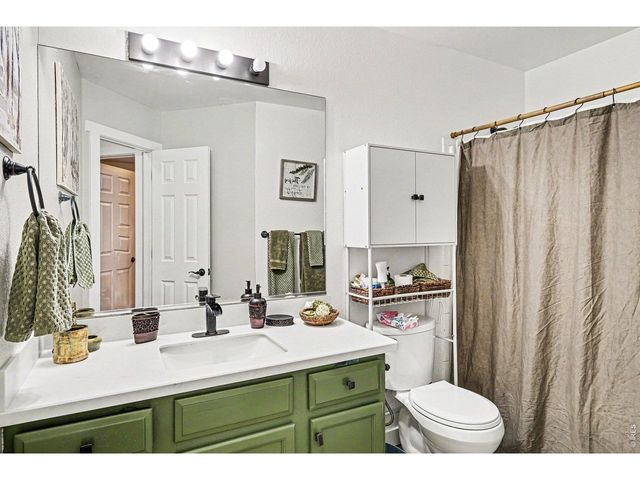 4967 W 30th St, Greeley, CO 80634