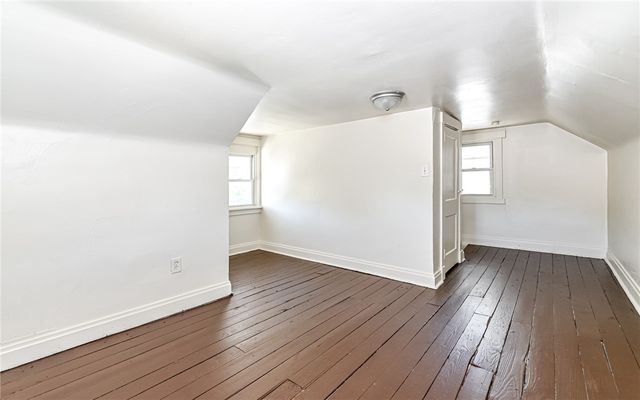 7258 Campania Ave, Lincoln Larimer, PA 15206