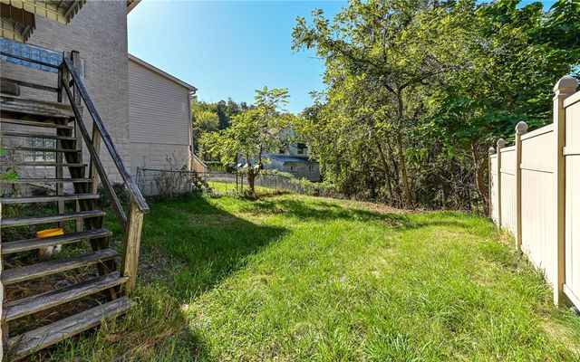 7258 Campania Ave, Lincoln Larimer, PA 15206