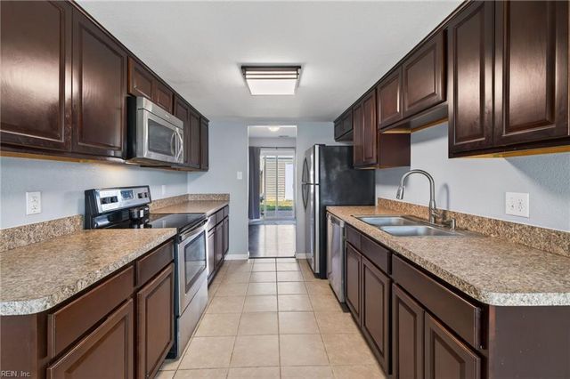 640 Governors WAY, Virginia Beach, VA 23452