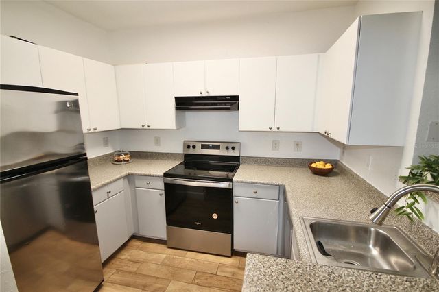 300 E SOUTH STREET 1015, Orlando, FL 32801