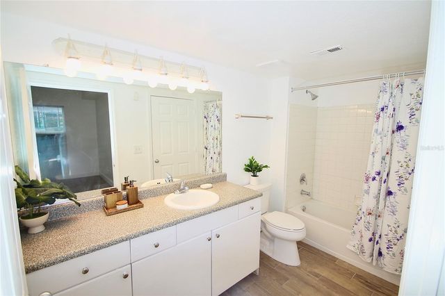 300 E SOUTH STREET 1015, Orlando, FL 32801