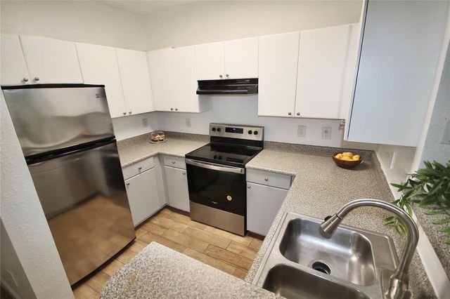 300 E SOUTH STREET 1015, Orlando, FL 32801