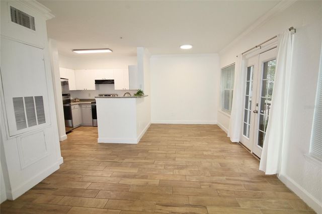 300 E SOUTH STREET 1015, Orlando, FL 32801