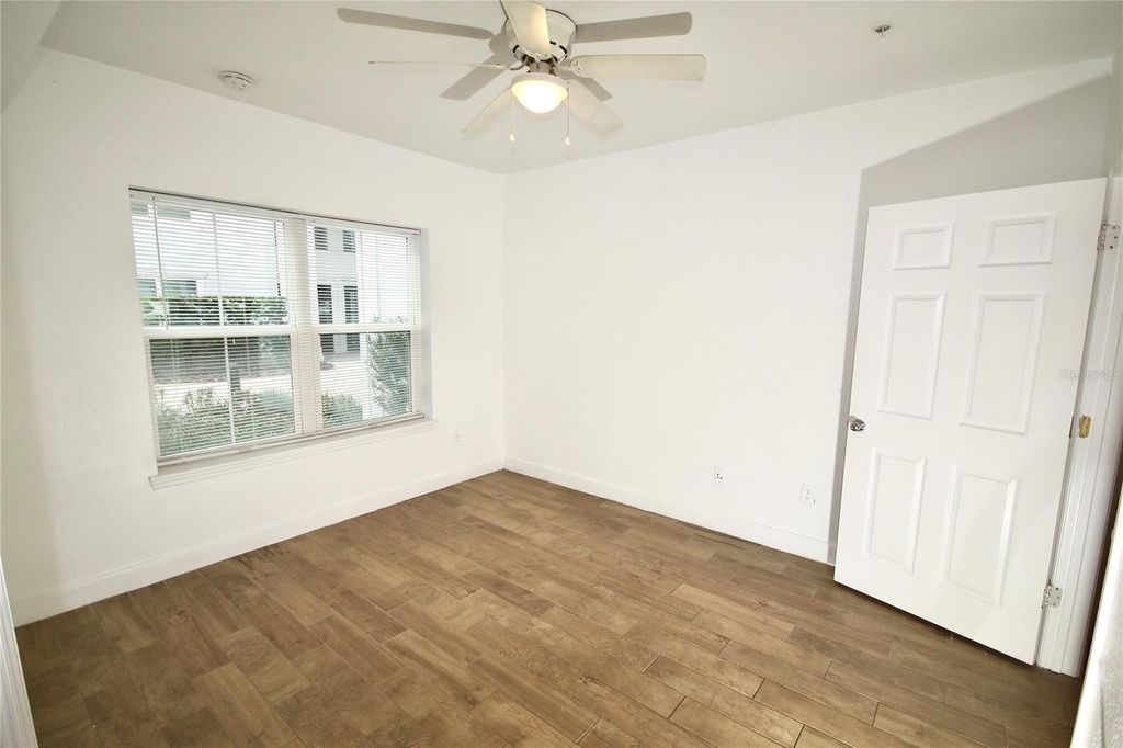 Image 16 of property listing at 300 E SOUTH STREET 1015, Orlando, FL 32801