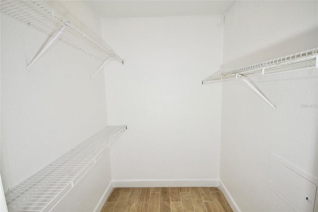 Image 20 of property listing at 300 E SOUTH STREET 1015, Orlando, FL 32801