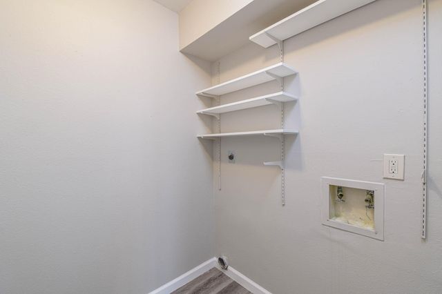 8787 Brae Acres Road 814, Houston, TX 77074