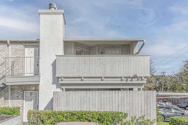 8787 Brae Acres Road 814, Houston, TX 77074