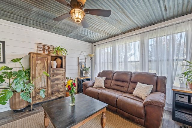 15758 Audrey Ln, Arp, TX 75750