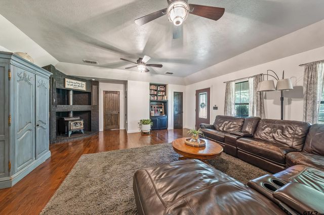 15758 Audrey Ln, Arp, TX 75750