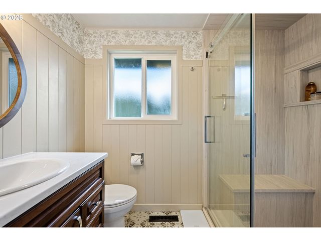 4851 THUNDERBIRD St, Eugene, OR 97404