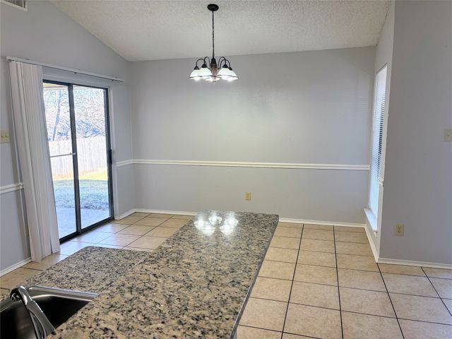 6720 Crestmont Court, Fort Worth, TX 76133