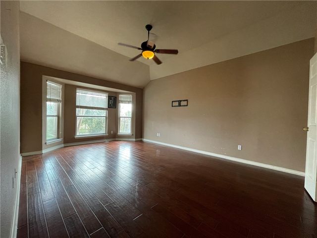 6129 Garden Court Ct, Corpus Christi, TX 78414