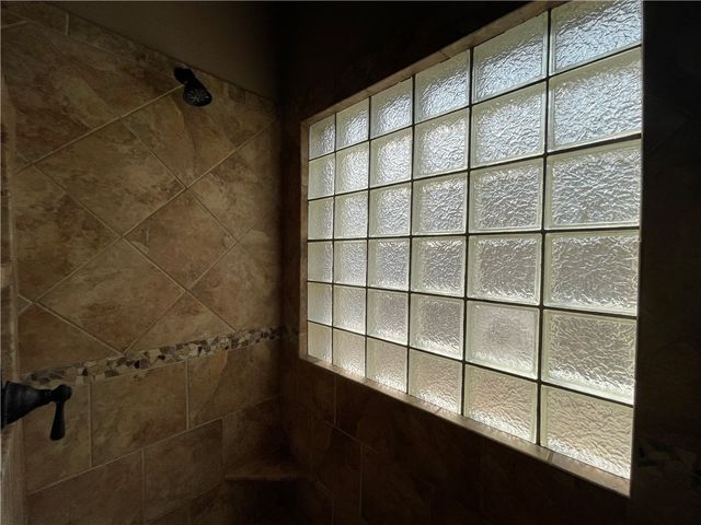 6129 Garden Court Ct, Corpus Christi, TX 78414