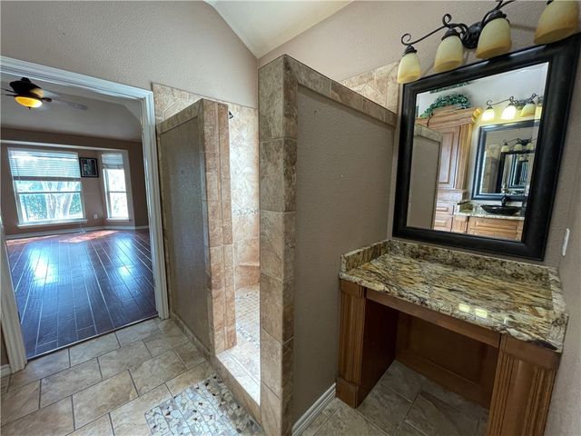 6129 Garden Court Ct, Corpus Christi, TX 78414