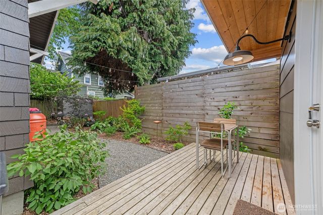 611 S Washington Street, Tacoma, WA 98405