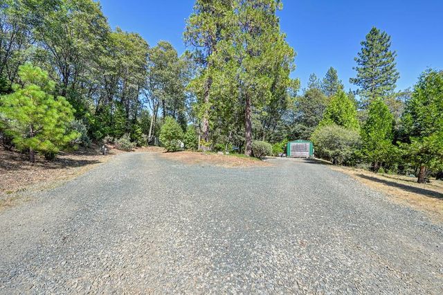 17008 Bloomfield Ridge Pl, Nevada City, CA 95959