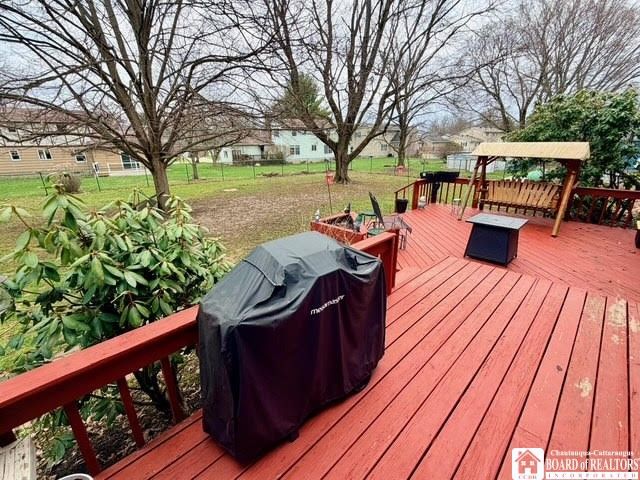 210 White Oak Dr., Allegany, NY 14706