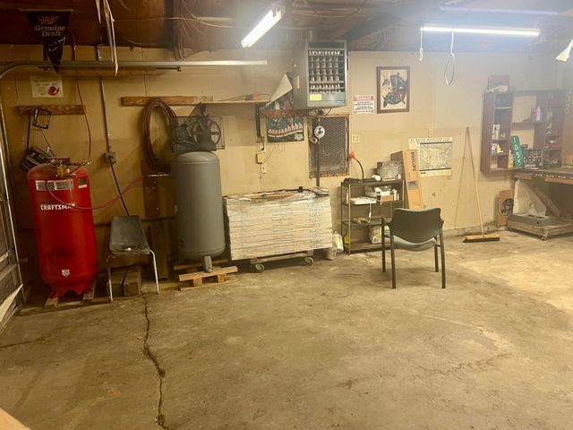 1055 Hart Road, Columbus, OH 43223