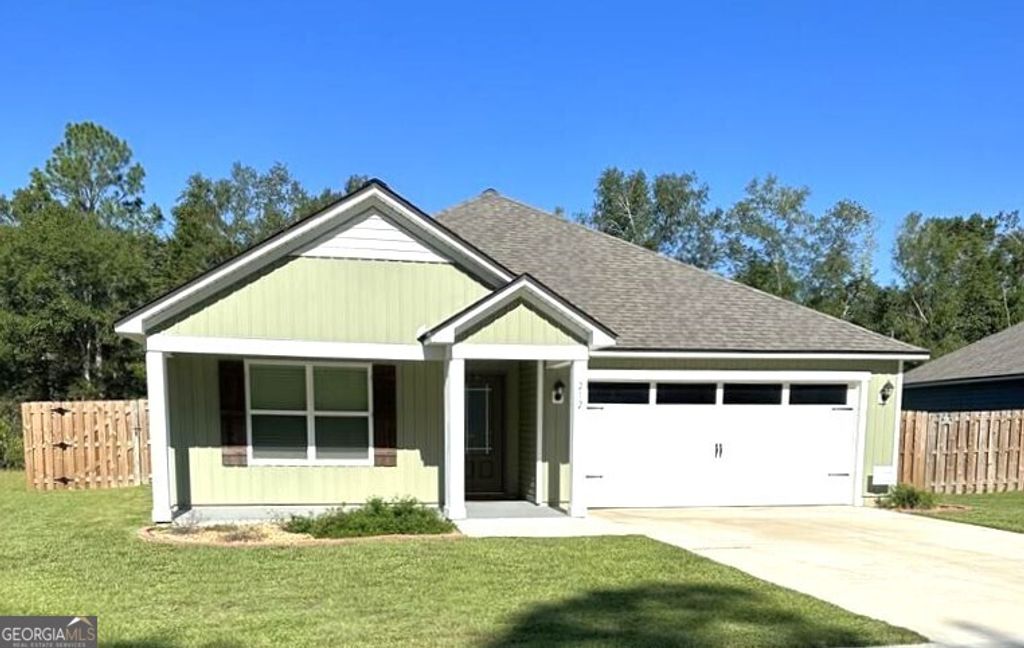 212 Michaels Way, Bainbridge, GA 39819