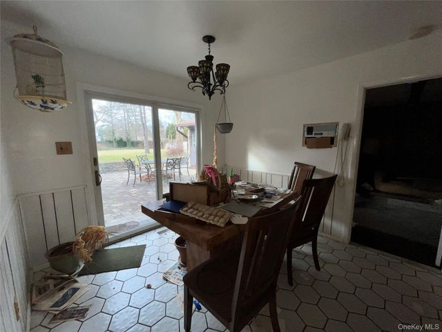 15 Wildwood Drive, Dix Hills, NY 11746