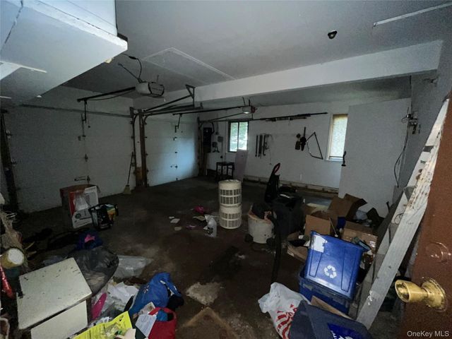 15 Wildwood Drive, Dix Hills, NY 11746