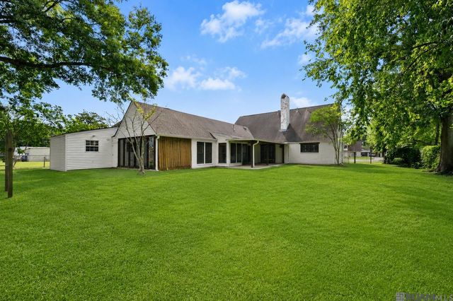 745 Kenilworth Pkwy, Baton Rouge, LA 70808