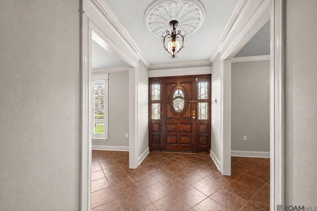 745 Kenilworth Pkwy, Baton Rouge, LA 70808