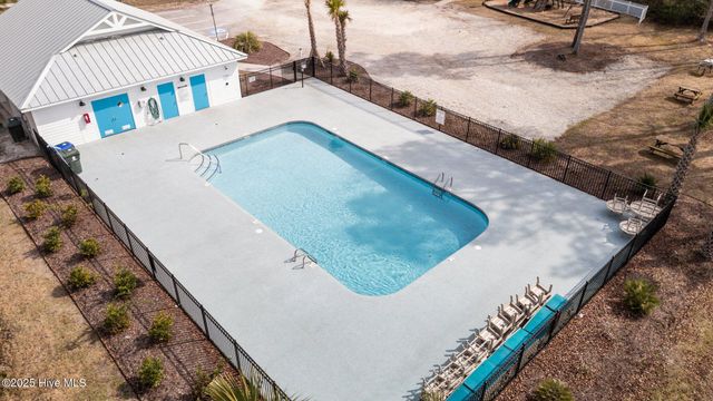 204 N Brig Drive, Hampstead, NC 28443