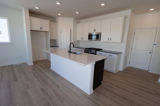 1691 Tyrone Drive, Shakopee, MN 55379