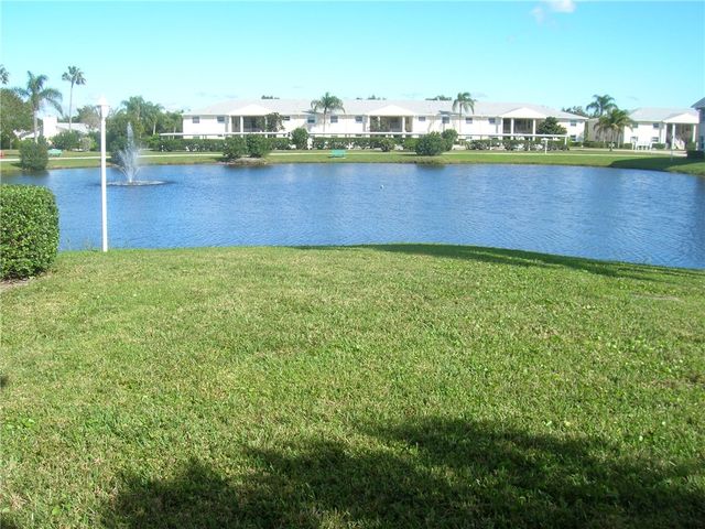 720 Lake Orchid Circle 208, Vero Beach, FL 32962