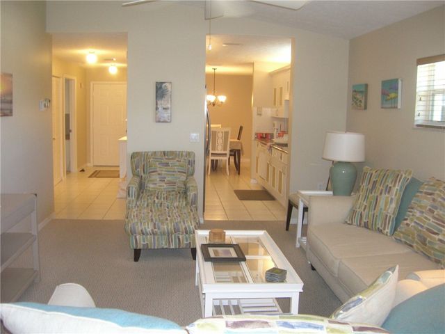 720 Lake Orchid Circle 208, Vero Beach, FL 32962