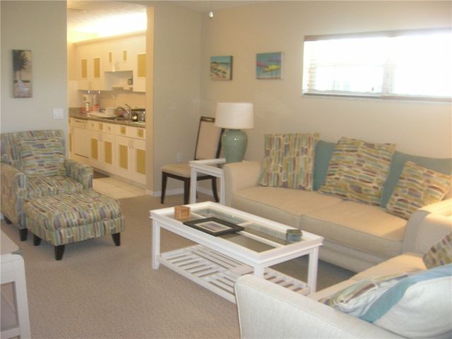 720 Lake Orchid Circle 208, Vero Beach, FL 32962