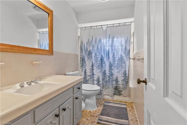 1903 Huntington Road, Greensboro, NC 27408