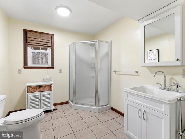 6311 PINE ST, Mays Landing, NJ 08330