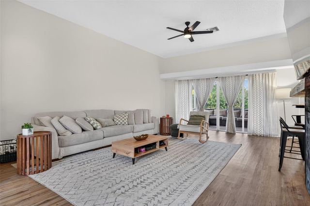 6325 35TH AVENUE CIRCLE E, Palmetto, FL 34221