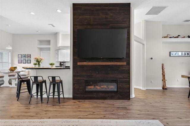 6325 35TH AVENUE CIRCLE E, Palmetto, FL 34221