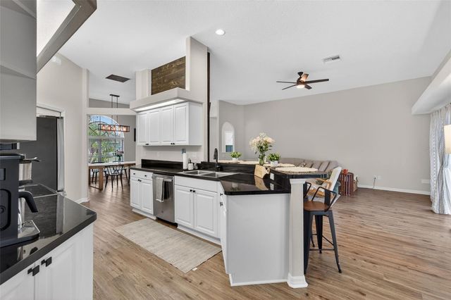 6325 35TH AVENUE CIRCLE E, Palmetto, FL 34221