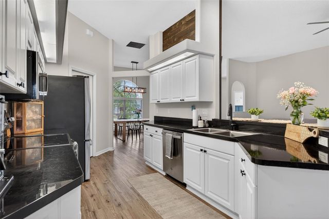 6325 35TH AVENUE CIRCLE E, Palmetto, FL 34221