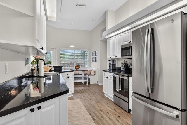 6325 35TH AVENUE CIRCLE E, Palmetto, FL 34221