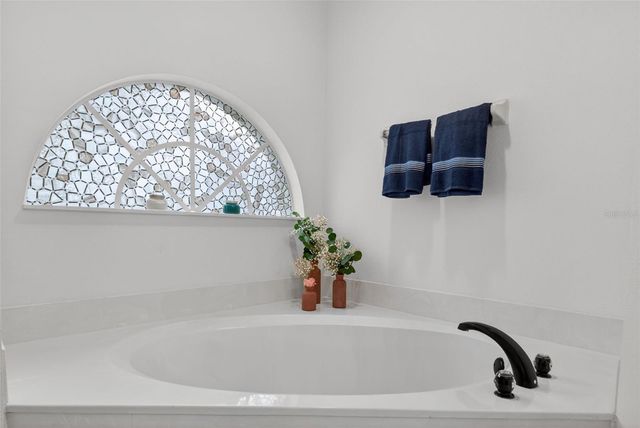 6325 35TH AVENUE CIRCLE E, Palmetto, FL 34221