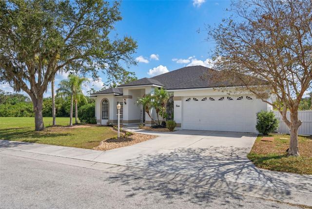 6325 35TH AVENUE CIRCLE E, Palmetto, FL 34221